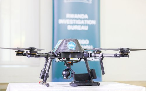 Muhanga: Drones zifashishwa mu gutahura abakora ubucukuzi butemewe zimaze gutahura abarenga 35