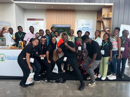 Imishinga y’urubyiruko rw’u Rwanda yigaragaje mu ihuriro nyafurika ku ruhererekane rw’Ibiribwa