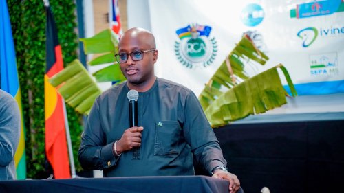 Minisitiri Nduhungirehe yahaye gasopo Umuryango w’Ubumwe bw’Uburayi