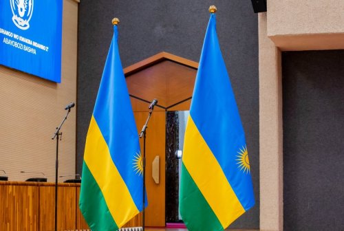 Perezida Kagame arakira indahiro z’abasenateri bashya