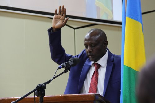 Mukama Abbas yavuze ku gihango Ishyaka PDI rifitanye na FPR Inkotanyi