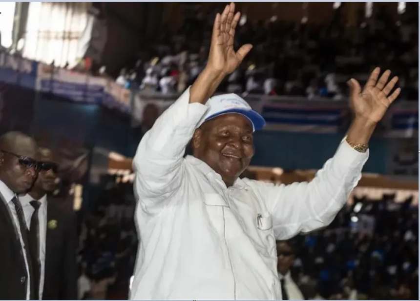 Centrafrique: Archange Touadéra yatsinze amatora y’Umukuru w’Igihugu