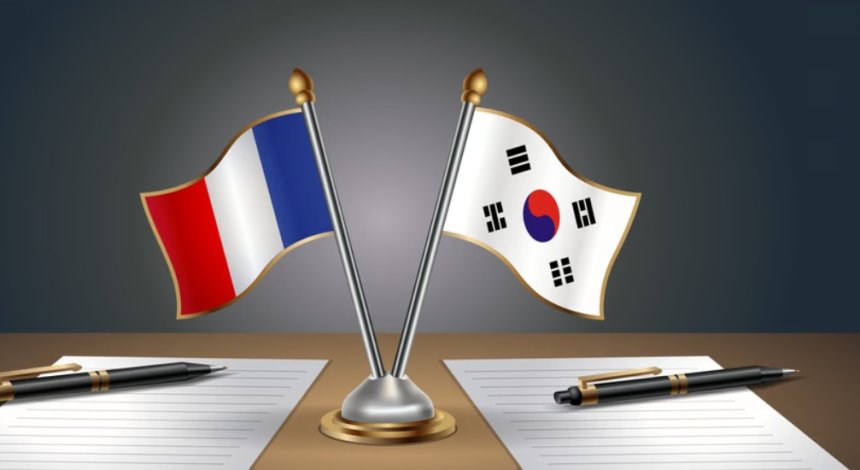 Ubufaransa bwahakanye ko bwakuye nkana igihugu cya Afurika y’Epfo mu bashyitsi bazitabira inama y’umuryango w’ibihugu 7 bikize ku isi.