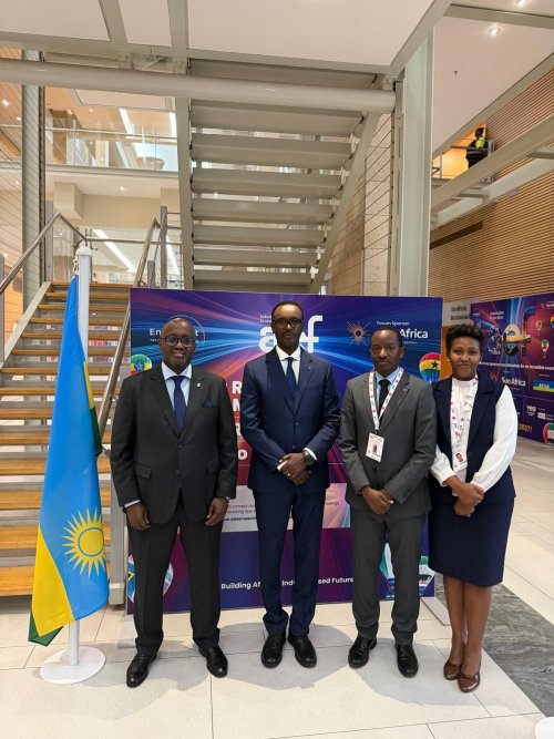 U Rwanda rwamuritse gahunda yarwo y’iterambere ry’ingufu muri Africa Energy Forum