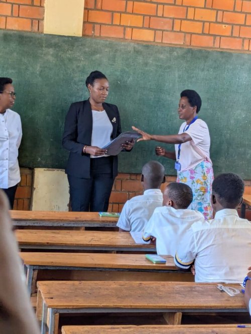 Abakandida barenga 258,000 ni bo bazakora ibizamini bya Leta mu byiciro byose by’amashuri yisumbuye.