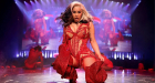 Cardi B yanditse amateka nyuma yo kuba umuraperikazi wa mbere muri Amerika ufite indirimbo enye zegukanye ibihembo bya ‘Diamond’