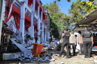 Earthquake Kills 38 People in Indonesia
