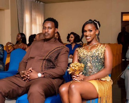 Umuhanzikazi Bwiza Yasezeranye mu Mategeko n’Umujyanama We mu Muziki.